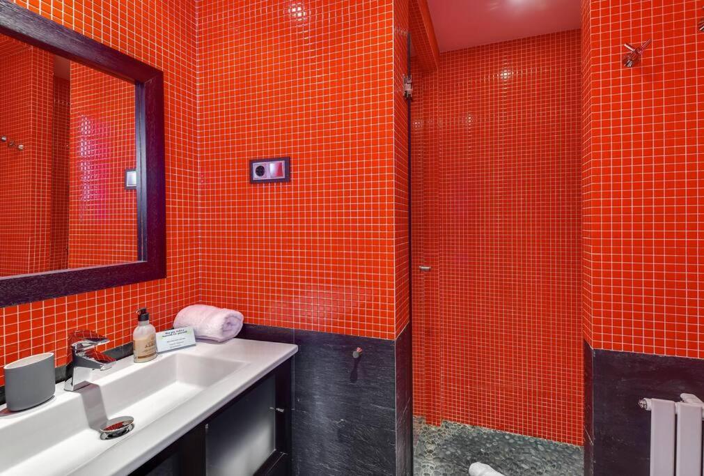 Big Stylish And Modern Apartment In Madrid Centre Esterno foto