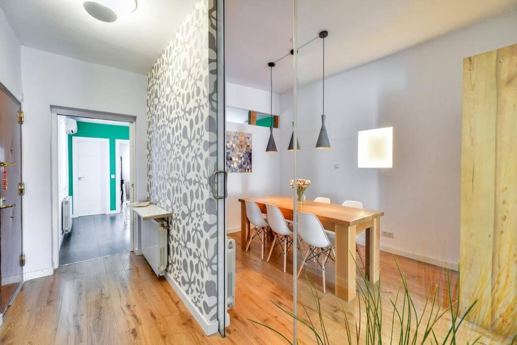 Big Stylish And Modern Apartment In Madrid Centre Esterno foto